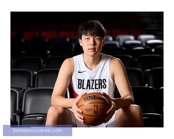 斯普利特赞杨瀚森进步显著 从季初时间减少到成长为更好球员